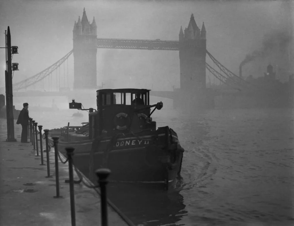 The great smog of London caused more than 8000 deaths